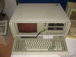 IBM PC Portable.     